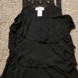 SALE! 😲 Black tank top